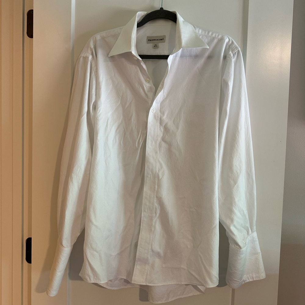 Pronto Uomo Men’s 15.5 by 32/33 Men’s White Vertical Striped Dress Shirt
